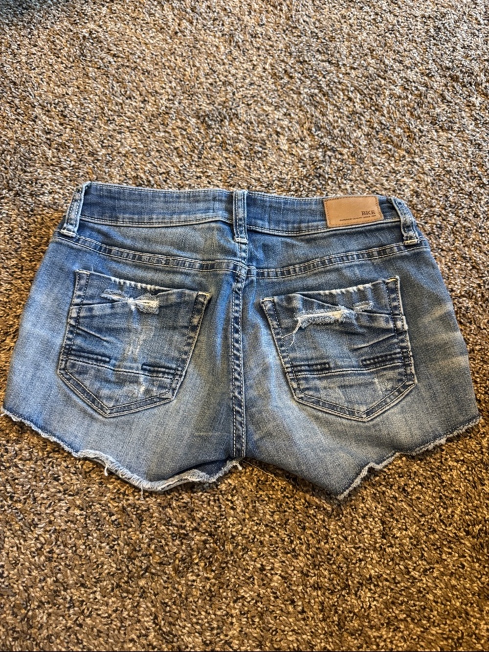 BKE Women's Distressed Denim Shorts - Medium Blue